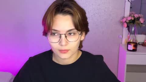 Snapshot of iceeheart chatting on November 2025 05:04:02 PM Ksenia online show from November 2025 05:04:02 PM