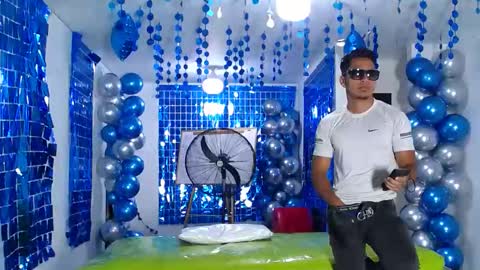 THOMAS AND DAMIAND online show from January 2025 05:24:02 PM