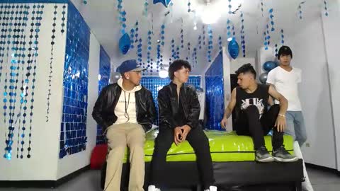 THOMAS AND DAMIAND online show from February 2025 01:09:02 PM