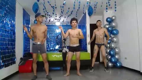 THOMAS AND DAMIAND online show from February 2025 06:48:02 PM