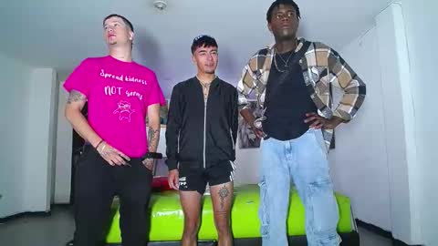 THOMAS AND DAMIAND online show from September 2025 01:15:02 PM