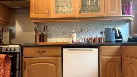 icums4u online show from April 2026 03:42:02 PM