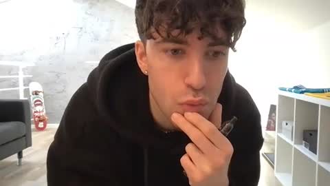 icyninesix online show from February 2025 02:26:01 PM