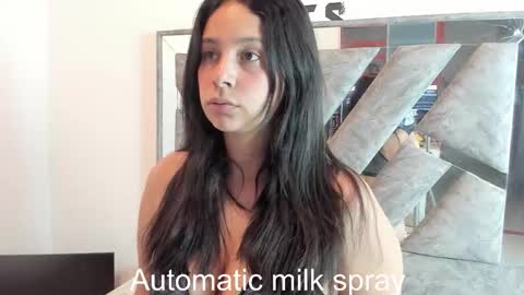 Snapshot of idarazanin24 chatting on December 2025 11:29:01 AM Idara Zanin online show from December 2025 11:29:01 AM