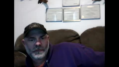 Snapshot of idkwhyidothis348732 chatting on February 2025 08:00:01 PM idkwhyidothis348732 online show from February 2025 08:00:01 PM