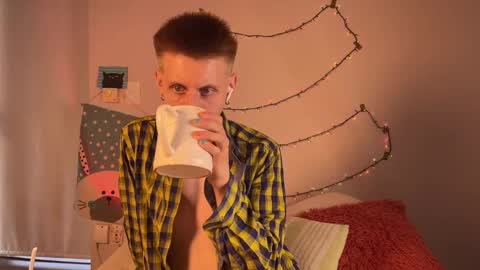 Snapshot of igarsson chatting on February 2025 09:14:01 PM vladito online show from February 2025 09:14:01 PM