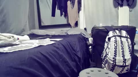 Amiri Roue online show from December 2024 04:44:01 AM