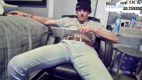 Amiri Roue online show from December 2024 01:00:02 AM