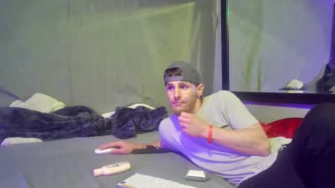 Snapshot of igetherwetter chatting on January 2025 01:53:02 PM Amiri Roue online show from January 2025 01:53:02 PM