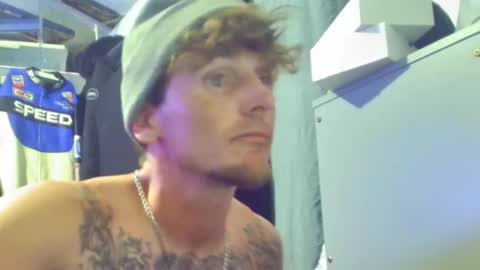 Amiri Roue online show from September 2025 04:50:01 AM