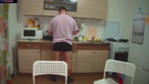 Snapshot of ihavepaws33 chatting on December 2024 03:59:01 AM Julia and Mira online show from December 2024 03:59:01 AM