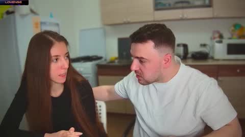 Snapshot of ihavepaws33 chatting on December 2024 01:12:01 PM Julia and Mira online show from December 2024 01:12:01 PM