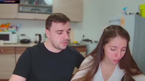 Snapshot of ihavepaws33 chatting on January 2025 01:52:02 PM Julia and Mira online show from January 2025 01:52:02 PM