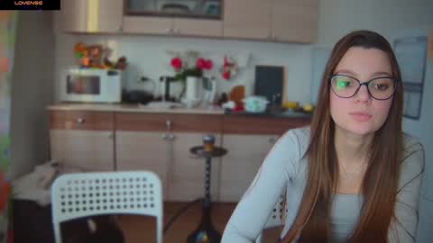 Snapshot of ihavepaws33 chatting on February 2025 01:01:01 PM Julia and Mira online show from February 2025 01:01:01 PM