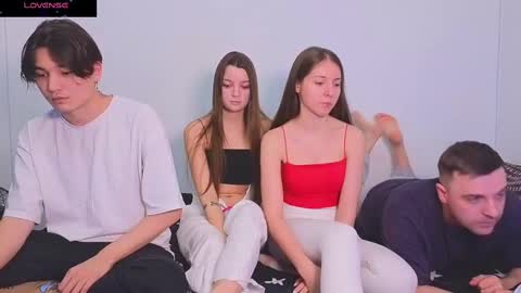 Snapshot of ihavepaws33 chatting on February 2025 06:27:02 PM Julia and Mira online show from February 2025 06:27:02 PM