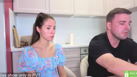 Snapshot of ihavepaws33 chatting on September 2025 09:09:02 AM Julia and Mira online show from September 2025 09:09:02 AM