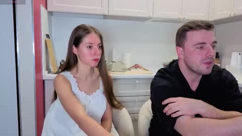 Snapshot of ihavepaws33 chatting on October 2025 06:53:01 PM Julia and Mira online show from October 2025 06:53:01 PM