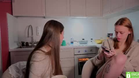 Julia and Mira online show from January 2026 10:30:02 AM