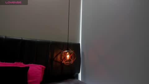 Isabella online show from June 2026 01:55:01 PM