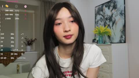 Snapshot of ikuyo_ chatting on April 2026 04:27:01 PM Im Miki online show from April 2026 04:27:01 PM