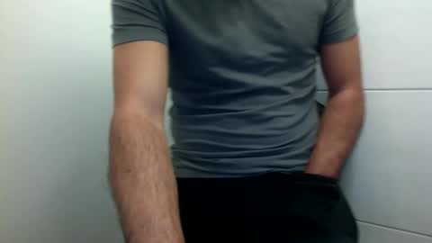 ilcaponero online show from April 2026 08:47:01 PM