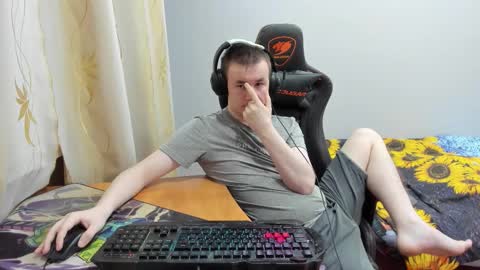 iliaskris online show from October 2025 03:07:02 AM