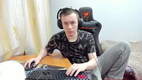 iliaskris online show from November 2025 12:05:01 PM