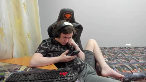 iliaskris online show from March 2026 09:32:01 PM