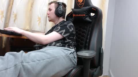 lord online show from November 2025 07:45:02 PM