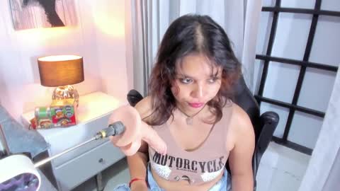 Snapshot of iliy_ chatting on December 2024 07:38:01 AM ILY online show from December 2024 07:38:01 AM