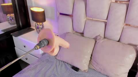 Snapshot of iliy_ chatting on February 2025 02:48:02 PM ILY online show from February 2025 02:48:02 PM