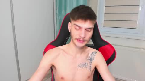 Snapshot of illusions888 chatting on March 2025 01:45:02 AM D-Illusion online show from March 2025 01:45:02 AM