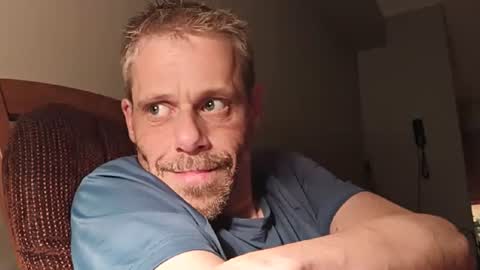 Ilovesquirterz1 online show from December 2024 05:40:02 AM