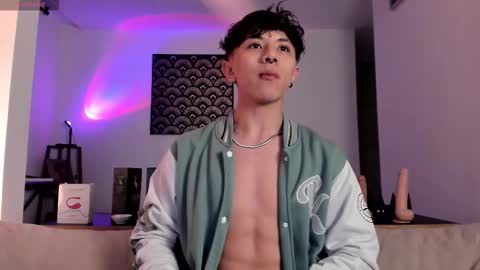 IM  THOMAS online show from November 2025 07:18:02 AM