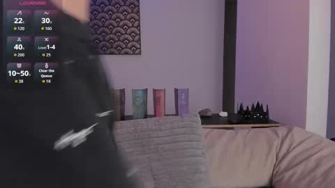 IM  THOMAS online show from December 2025 05:01:02 AM