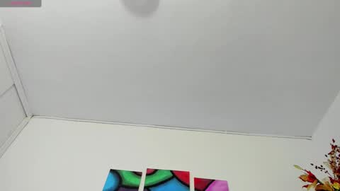 Angela online show from December 2024 06:17:01 PM