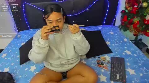 Angela online show from December 2024 04:09:01 PM