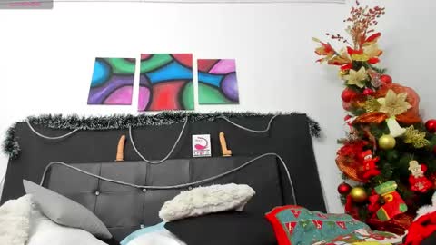 Angela online show from December 2024 07:16:02 PM