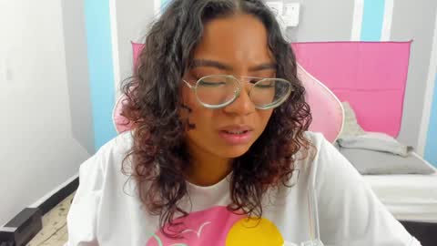 Angela online show from January 2025 02:01:01 AM