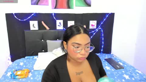 Angela online show from January 2025 10:01:01 AM