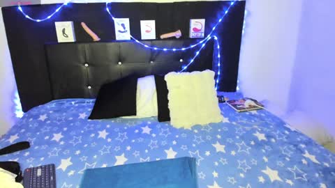 Angela online show from January 2025 11:26:02 AM