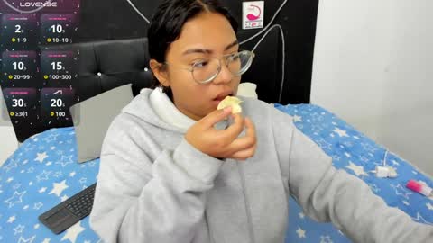 Angela online show from February 2025 11:21:02 PM