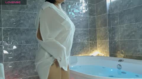 Snapshot of im_aurora_ chatting on December 2025 09:08:01 PM aurora online show from December 2025 09:08:01 PM