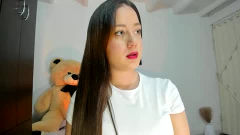 Caro   online show from April 2026 03:26:01 AM