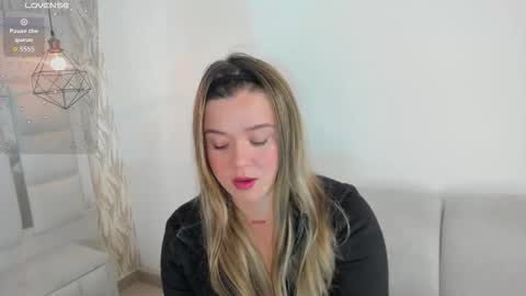 DAHLIA online show from February 2026 08:17:02 PM