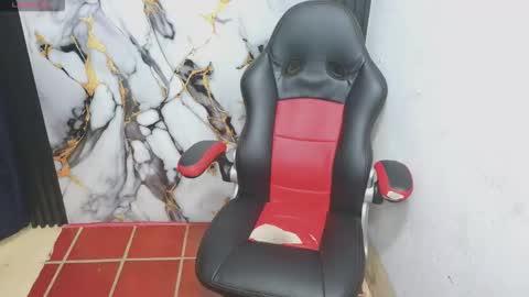 im_david01 online show from January 2026 02:32:02 PM