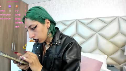  Im Gaia online show from October 2025 12:24:01 PM