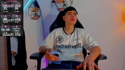 Snapshot of im_juaniito chatting on September 2025 01:38:02 AM  40 OFF TODAY online show from September 2025 01:38:02 AM