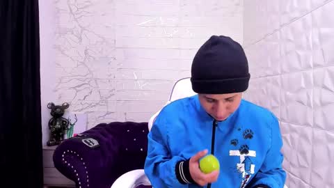 Snapshot of im_milan_rs chatting on February 2025 10:09:02 AM im_milan_rs online show from February 2025 10:09:02 AM