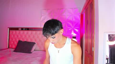 im_sebaslopez online show from March 2026 07:43:02 PM